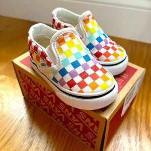Vans Rainbow Checkerboard Classic Slip-on Toddler Size 4- like new with box!